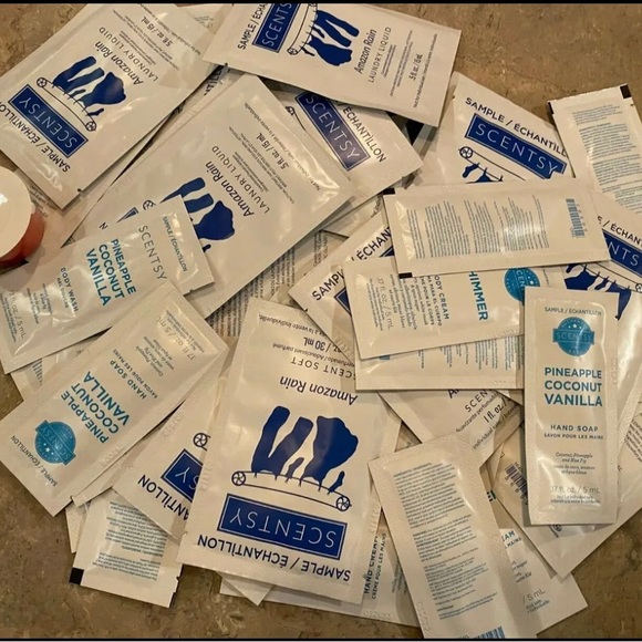 Scentsy Stuff - Picture 2 of 4